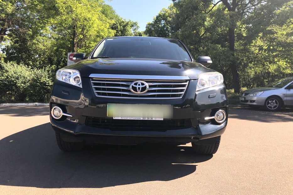 Продам Toyota Rav 4 2011 года в Одессе