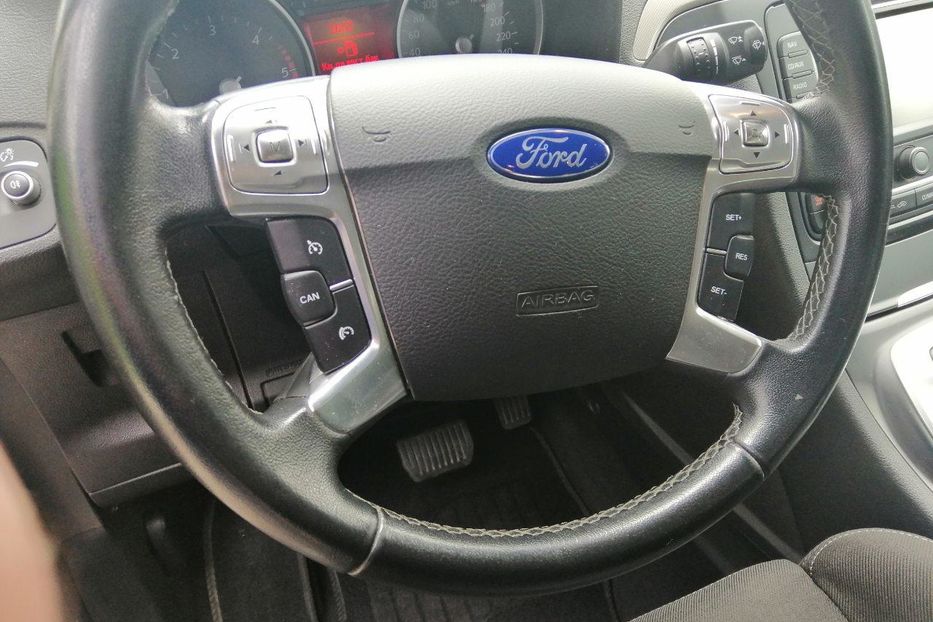 Продам Ford S-Max 2013 года в Киеве