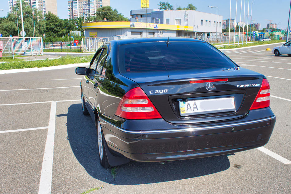 Продам Mercedes-Benz C-Class C200 Compressor АТОМАТ + ГАЗ 2001 года в Киеве