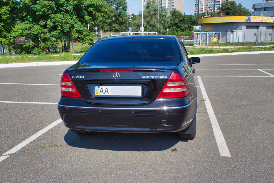 Продам Mercedes-Benz C-Class C200 Compressor АТОМАТ + ГАЗ 2001 года в Киеве