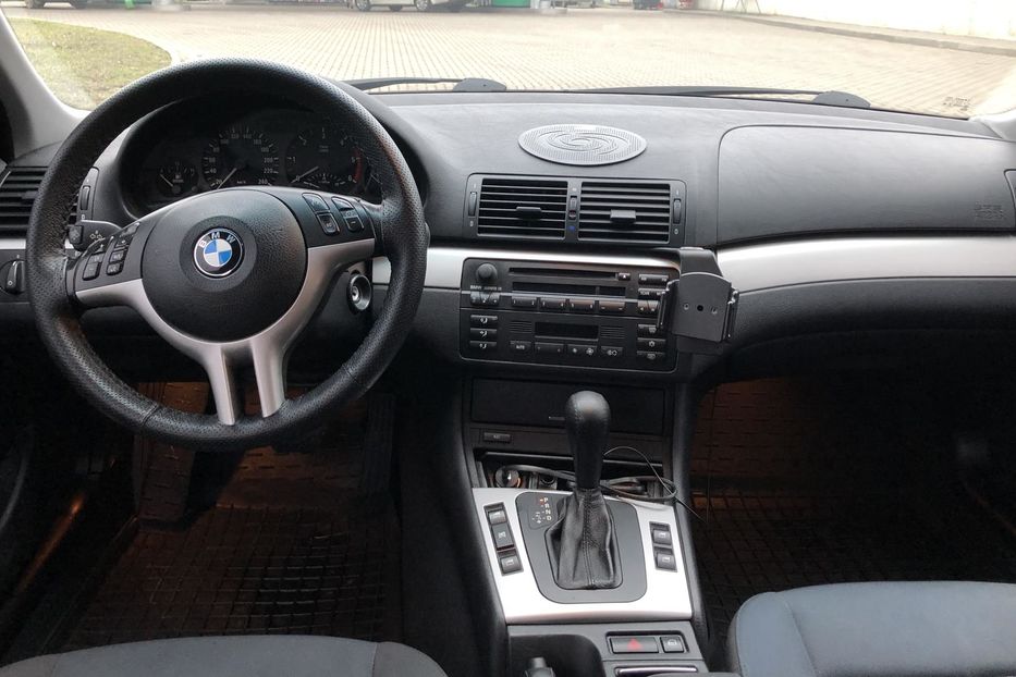 Продам BMW 330 Turing 2001 года в Одессе