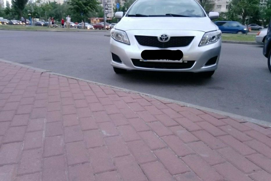 Продам Toyota Corolla 2009 года в Киеве