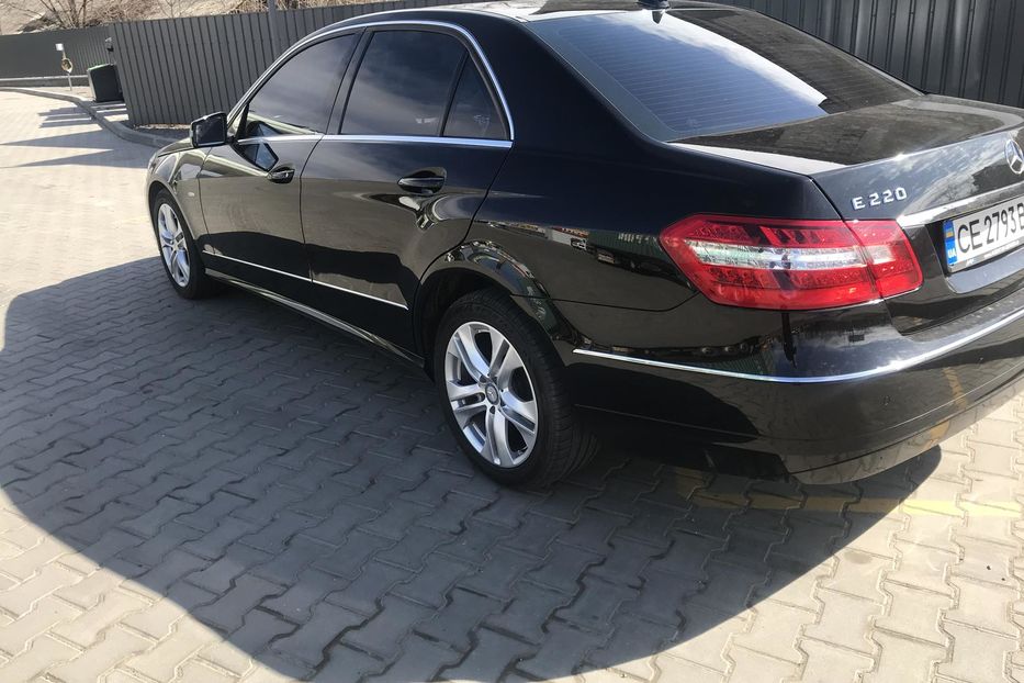 Продам Mercedes-Benz E-Class 2011 года в Черновцах