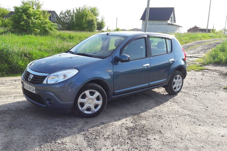 Продам Dacia Sandero 2011 года в Ровно