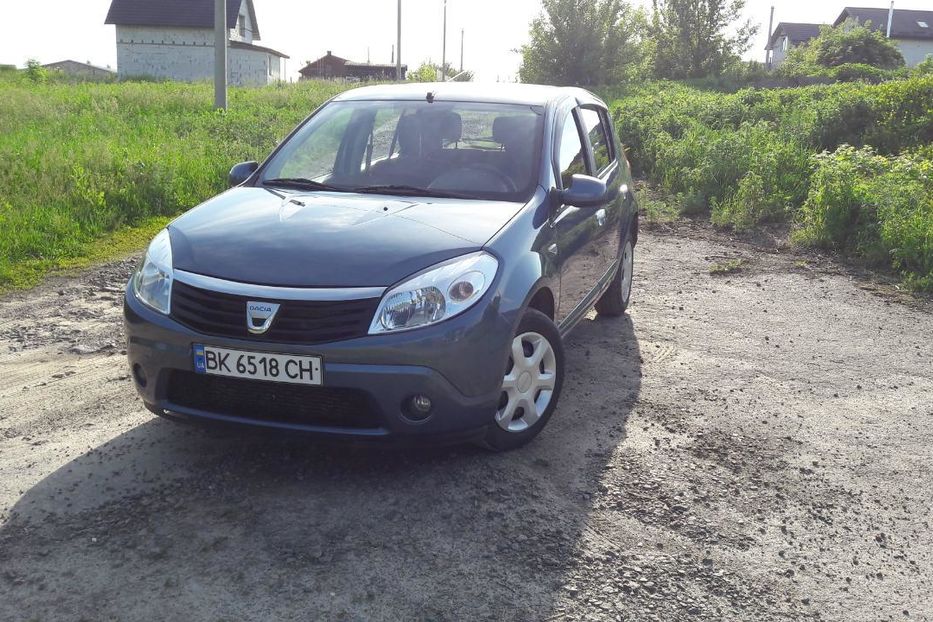 Продам Dacia Sandero 2011 года в Ровно