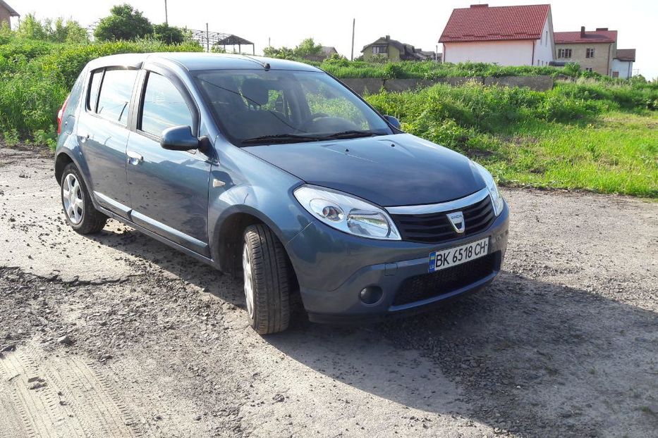 Продам Dacia Sandero 2011 года в Ровно