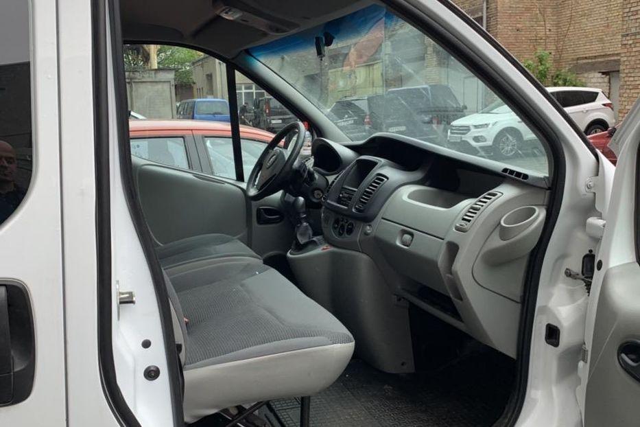 Продам Opel Vivaro груз. 2011 года в Киеве