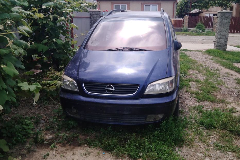 Продам Opel Zafira Hgttzuuuu 2001 года в Ужгороде