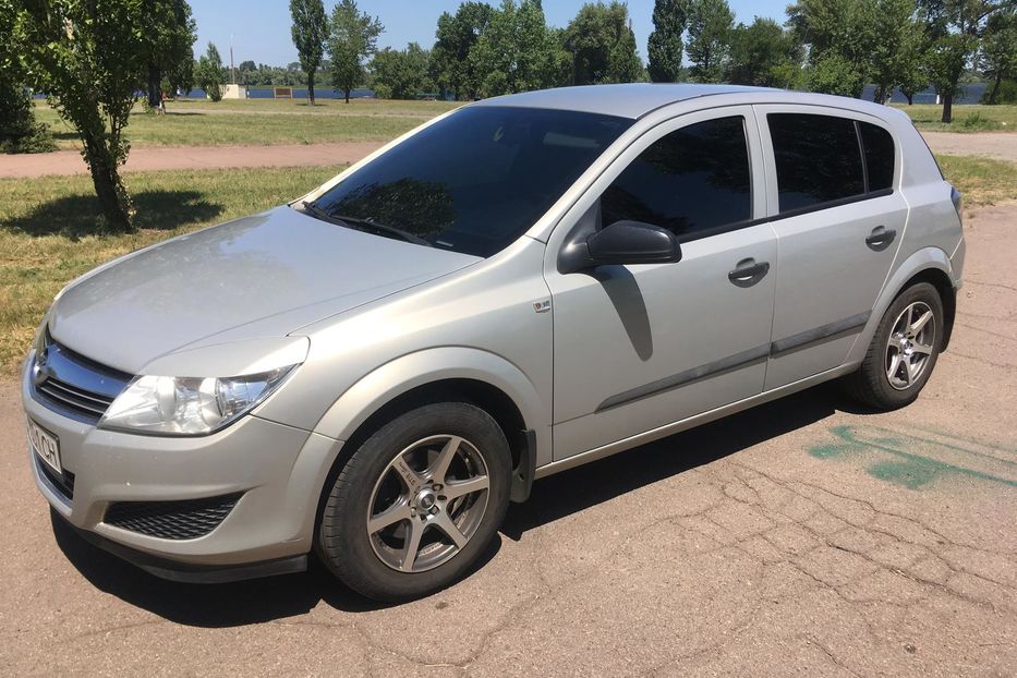 Продам Opel Astra H 2008 года в г. Каменское, Днепропетровская область