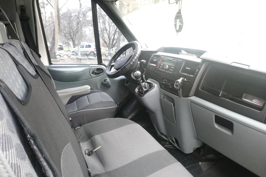 Продам Ford Transit пасс. 2011 года в Киеве