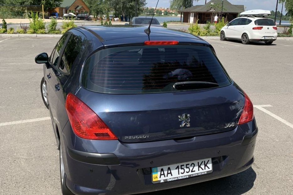 Продам Peugeot 308 2008 года в Киеве