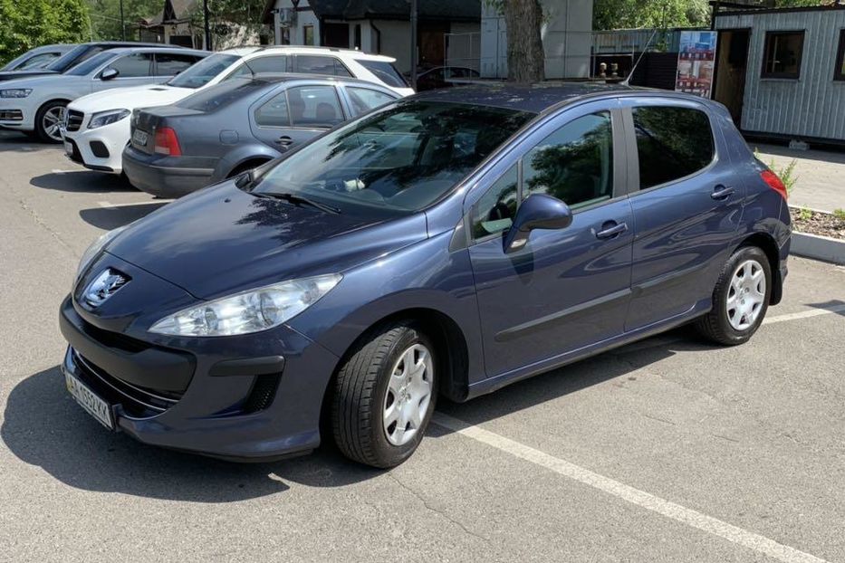 Продам Peugeot 308 2008 года в Киеве