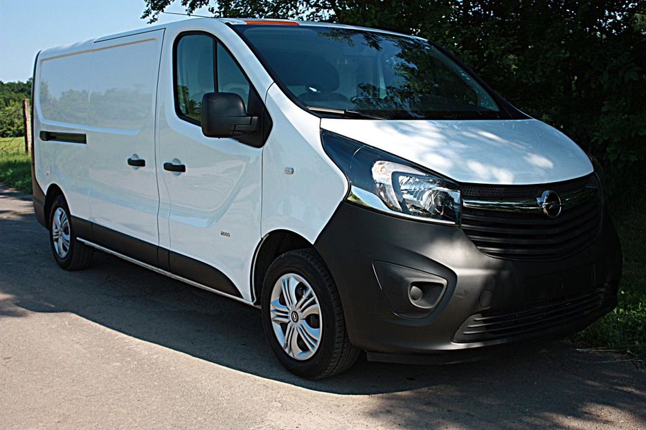 Продам Opel Vivaro груз. LONG 88KW 2015 года в Киеве