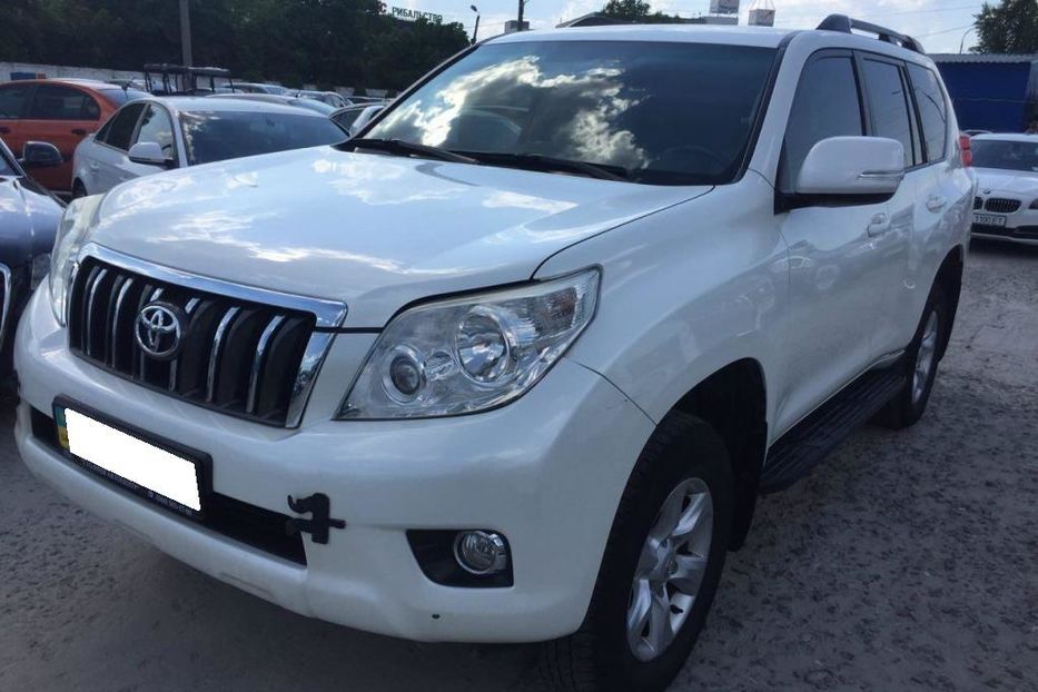 Продам Toyota Land Cruiser Prado 2012 года в Киеве