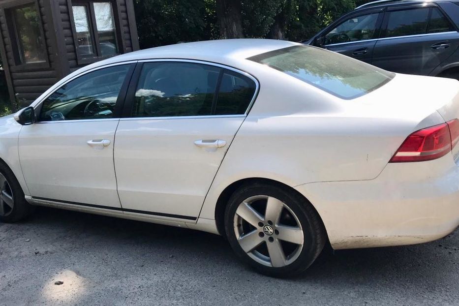 Продам Volkswagen Passat B7 2.0 тди 2012 года в Киеве