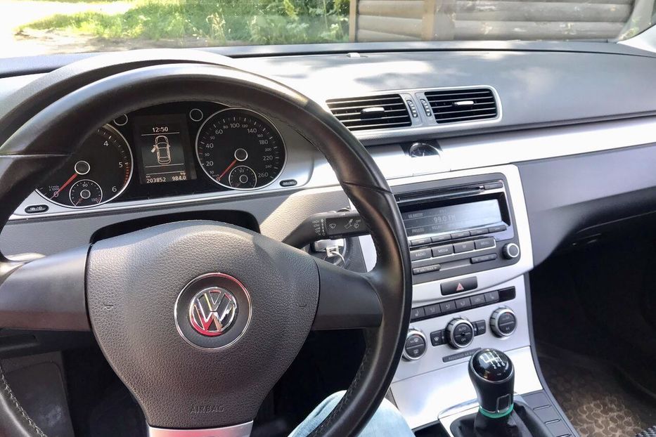 Продам Volkswagen Passat B7 2.0 тди 2012 года в Киеве