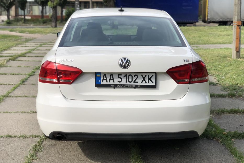 Продам Volkswagen Passat B7 2014 года в Киеве