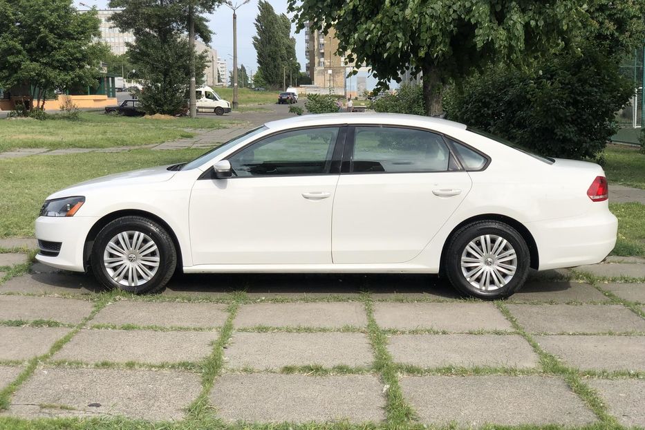 Продам Volkswagen Passat B7 2014 года в Киеве