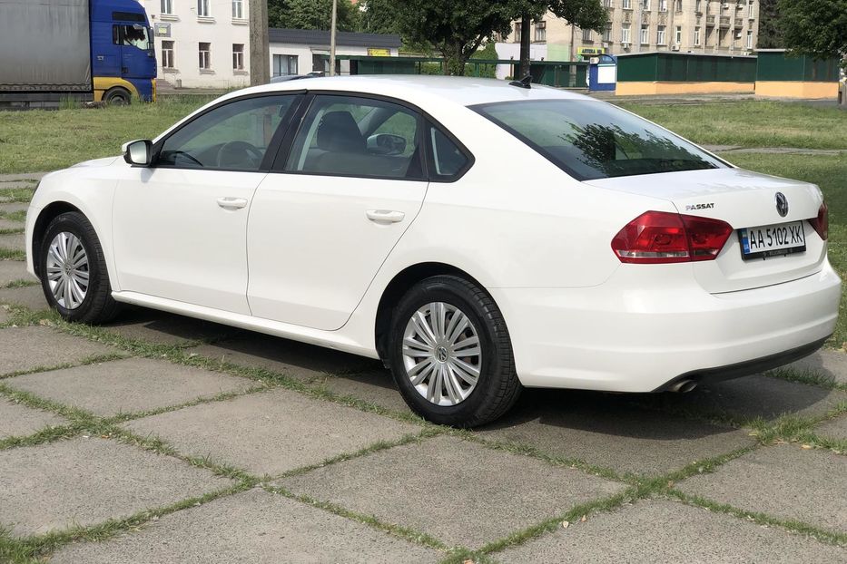 Продам Volkswagen Passat B7 2014 года в Киеве