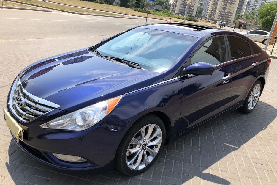 Продам Hyundai Sonata Limited Panomara 2013 года в Киеве