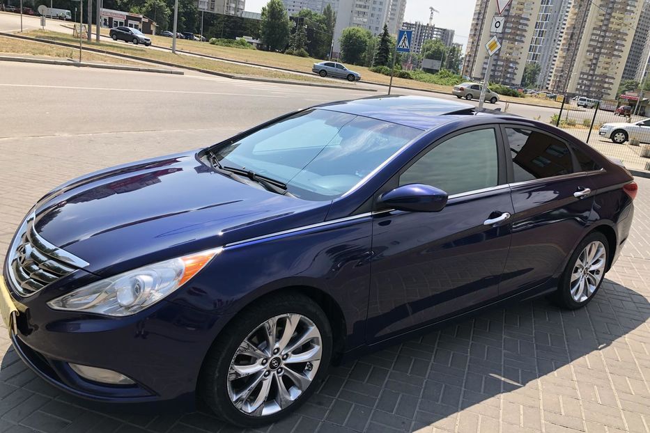 Продам Hyundai Sonata Limited Panomara 2013 года в Киеве