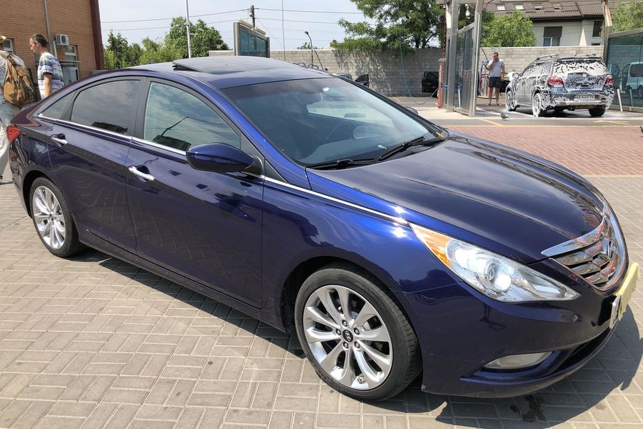 Продам Hyundai Sonata Limited Panomara 2013 года в Киеве