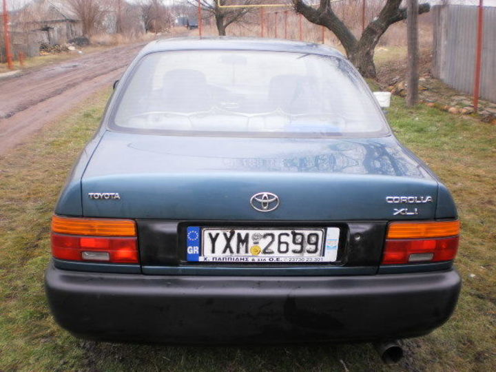 Продам Toyota Corolla 1995 года в Луганске