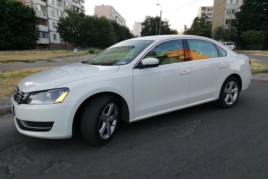 Продам Volkswagen Passat B7 SE 2013 года в Киеве