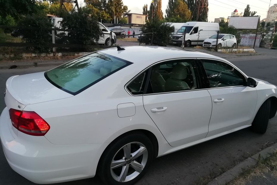 Продам Volkswagen Passat B7 SE 2013 года в Киеве