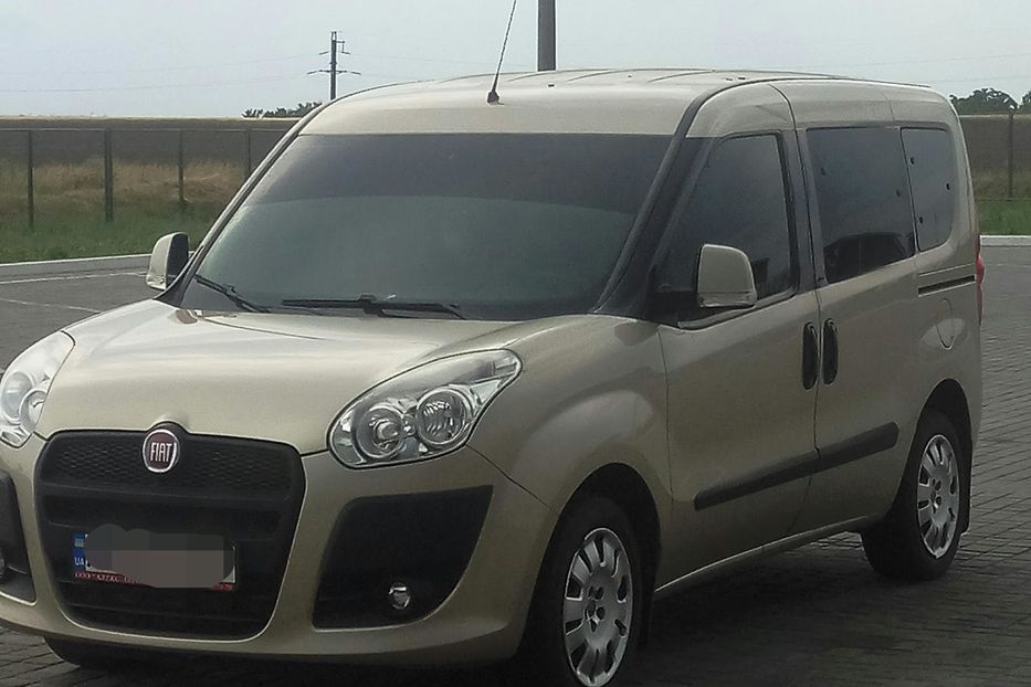 Продам Fiat Doblo пасс. пасажир 2013 года в г. Васильевка, Запорожская область