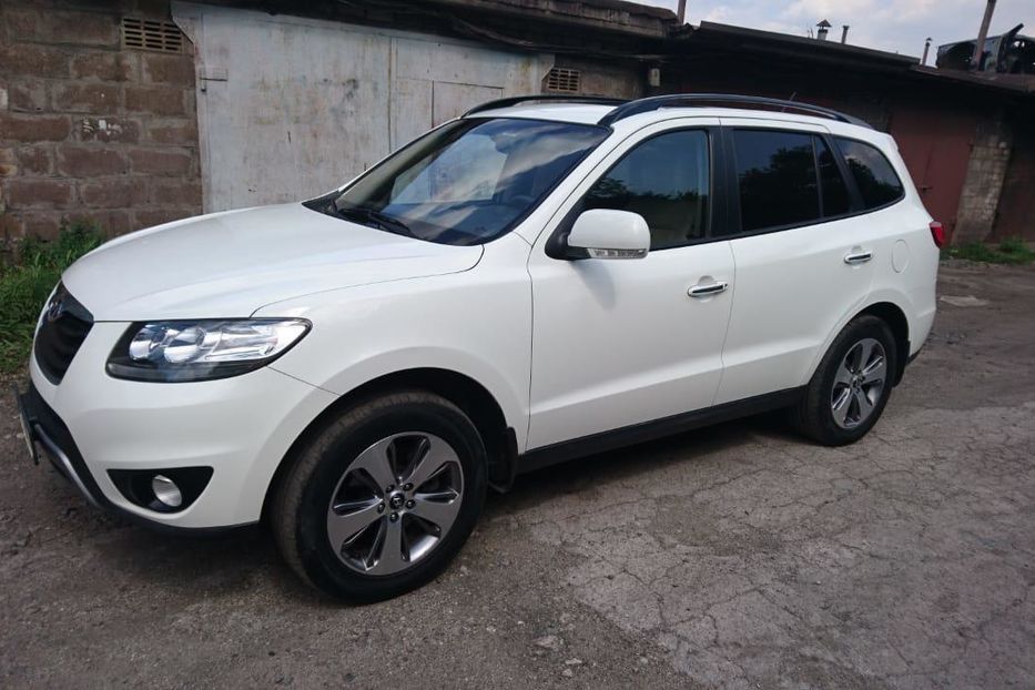 Продам Hyundai Santa FE 2011 года в г. Кривой Рог, Днепропетровская область