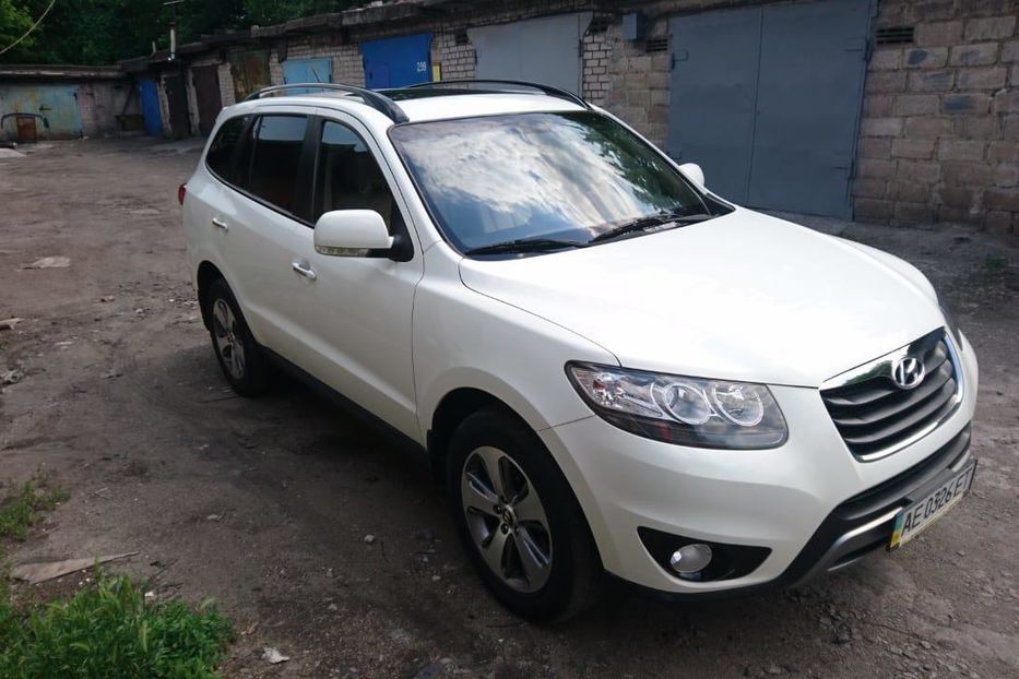 Продам Hyundai Santa FE 2011 года в г. Кривой Рог, Днепропетровская область