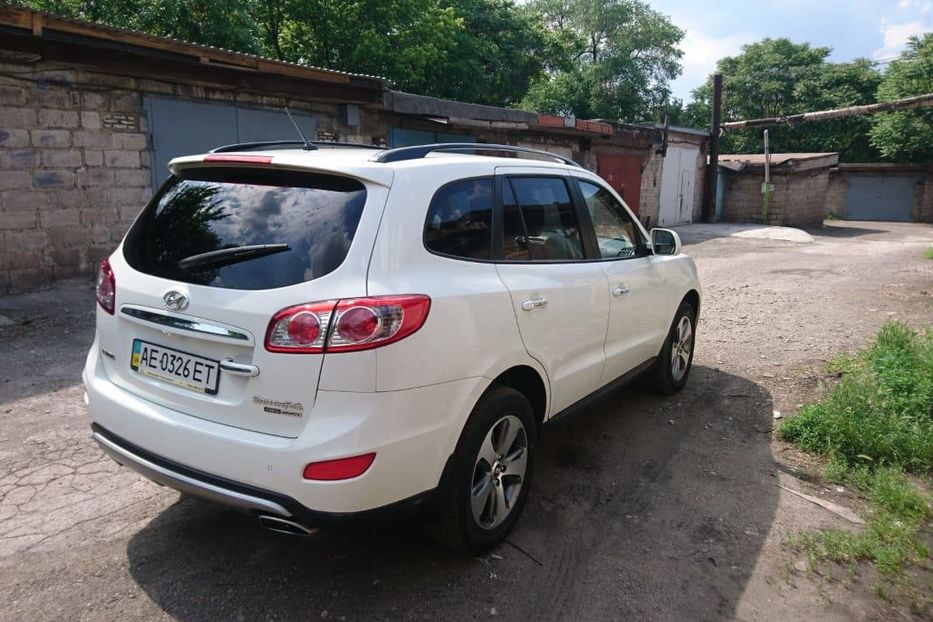 Продам Hyundai Santa FE 2011 года в г. Кривой Рог, Днепропетровская область