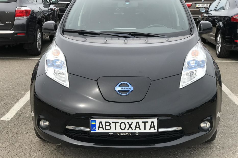 Продам Nissan Leaf 0zeo 2013 года в Киеве