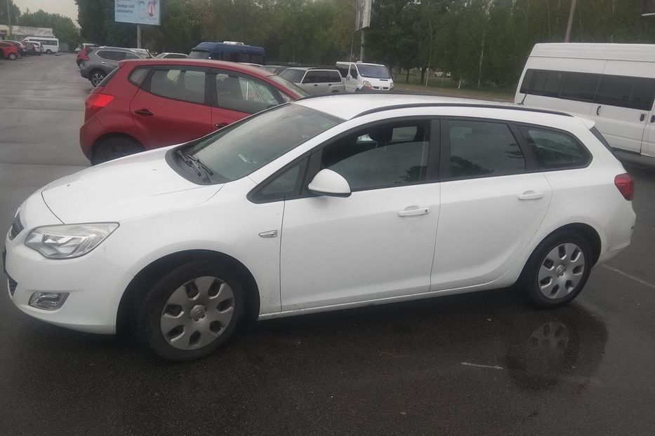 Продам Opel Astra J EcoFlex 2011 года в Днепре