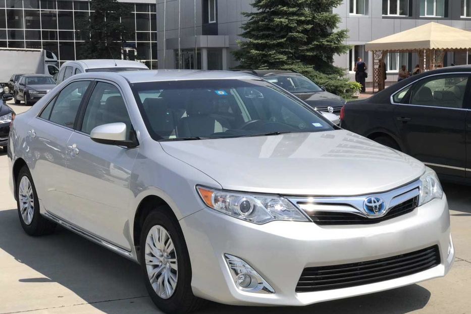 Продам Toyota Camry LE 2013 года в Киеве