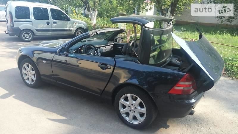 Продам Mercedes-Benz SLK 200 1998 года в Киеве