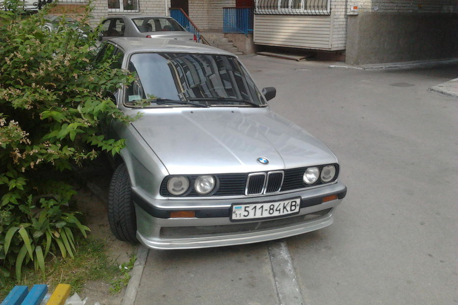 Продам BMW 318 1987 года в Киеве