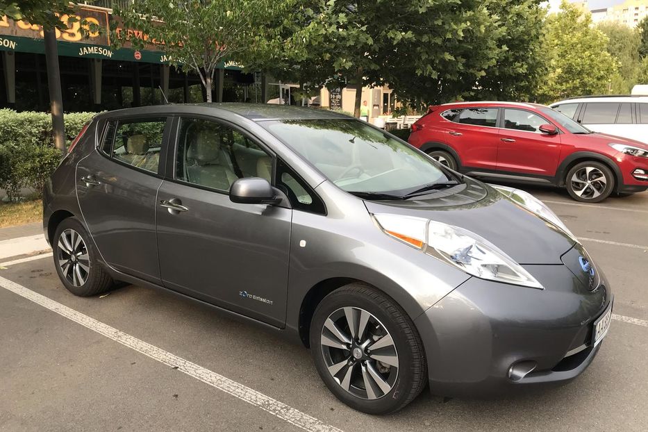 Продам Nissan Leaf SV 2015 года в Киеве