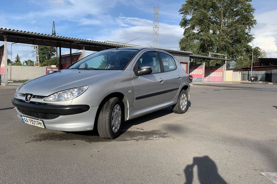 Продам Peugeot 206 2004 года в Киеве