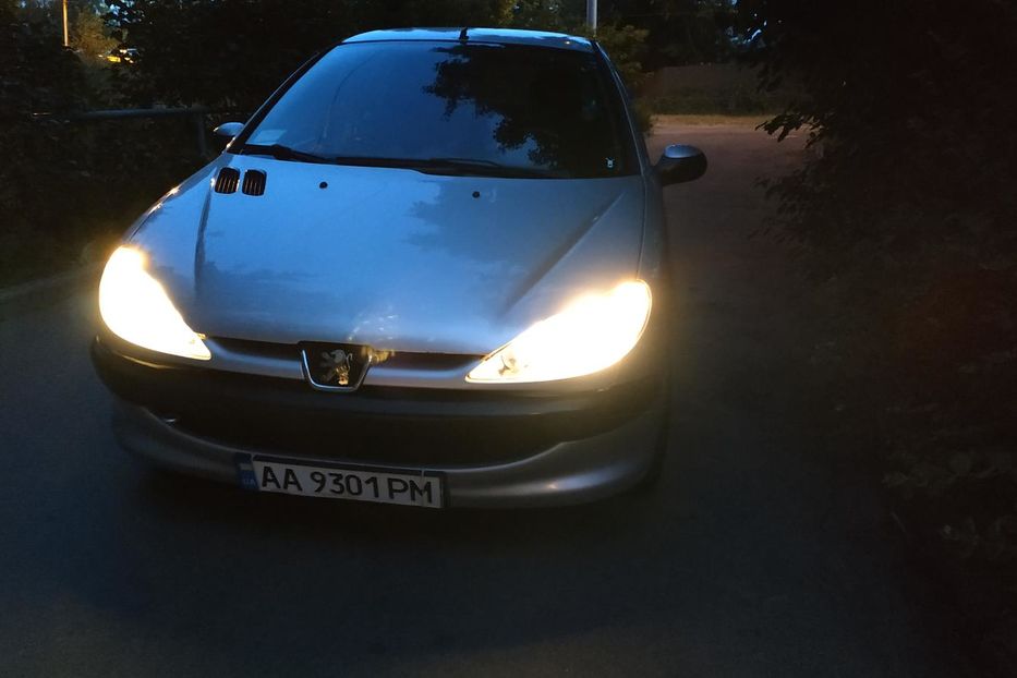 Продам Peugeot 206 2004 года в Киеве