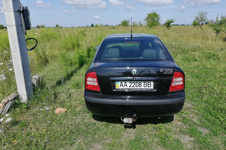 Продам Skoda Octavia Tour 2005 года в Киеве