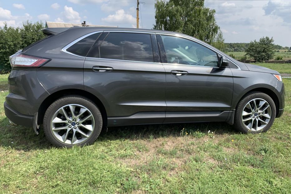 Продам Ford Edge Titanium 2018 года в Киеве