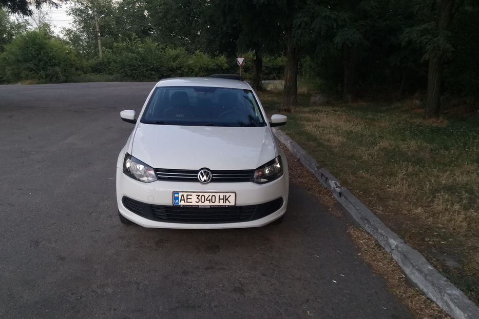 Продам Volkswagen Polo 2013 года в Днепре