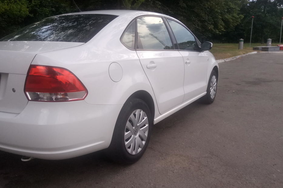 Продам Volkswagen Polo 2013 года в Днепре