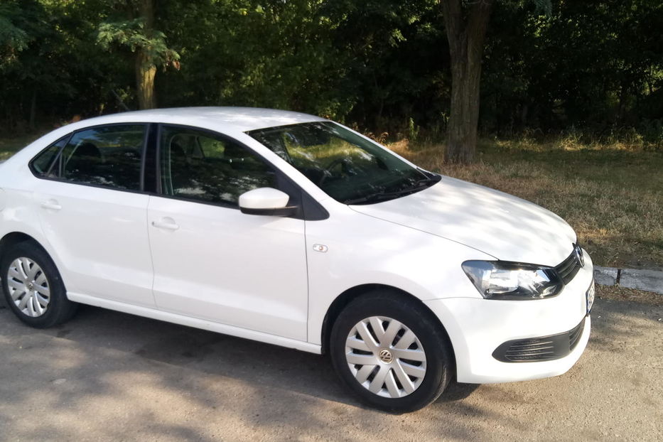 Продам Volkswagen Polo 2013 года в Днепре