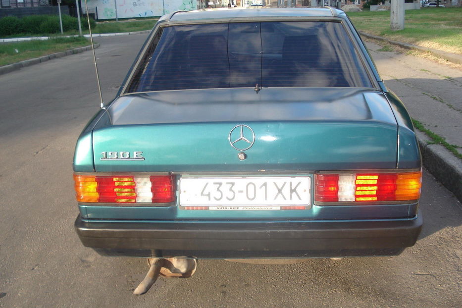 Продам Mercedes-Benz E-Class 190Е 1982 года в Харькове