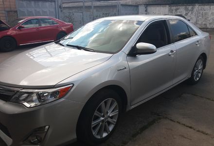 Продам Toyota Camry Гибрид 2013 года в Киеве