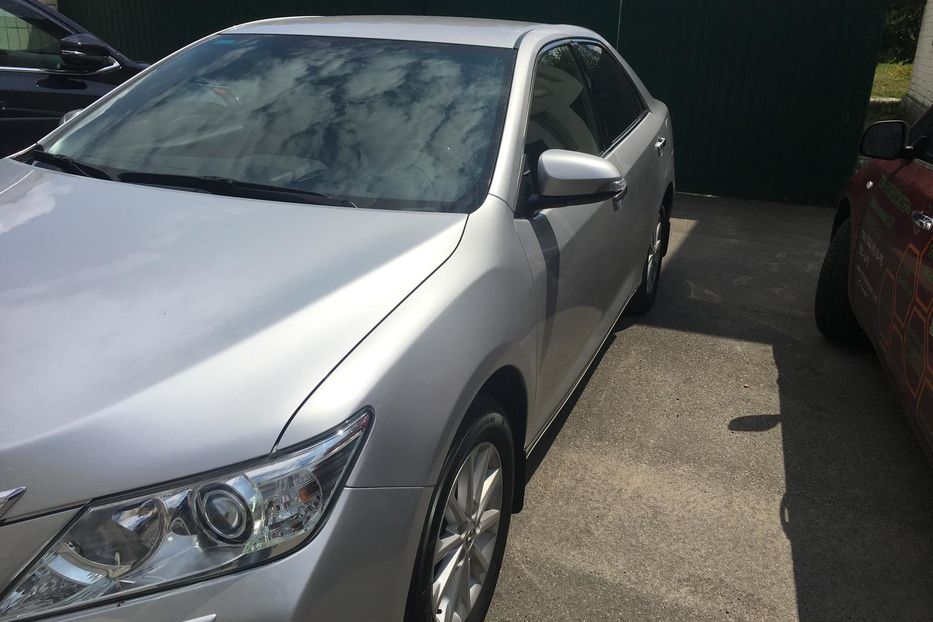 Продам Toyota Camry Престиж  2014 года в Киеве