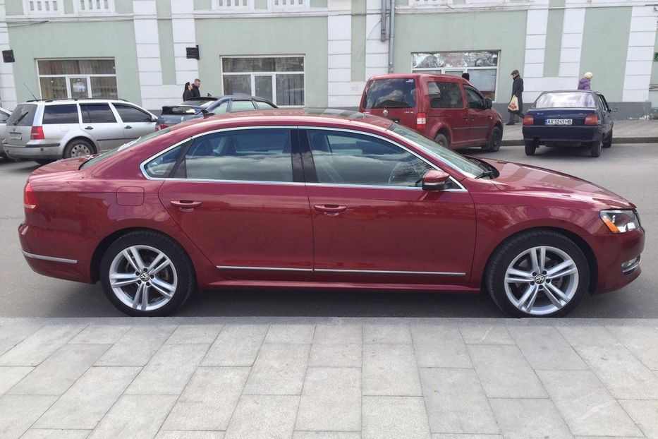 Продам Volkswagen Passat B7 S.E. 2014 года в Харькове